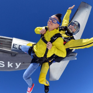 Saut en Parachute de 4000 mètres avec Photos ou Vidéo (Empuriabrava, Espagne) - TANDEM ARGENT