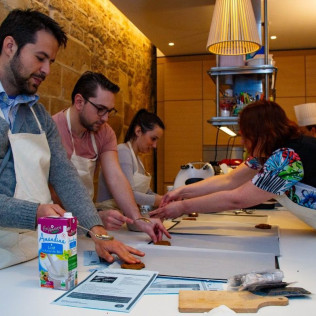 Atelier Cuisine : 3 Recettes Agrémentées à Base d'Insectes Comestibles (Paris, Île-de-France - 75)