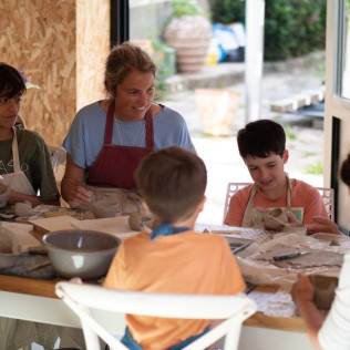 Atelier de Modelage Parent-Enfant au Studio Terre et Bien-être (Concarneau, Finistère - 29)
