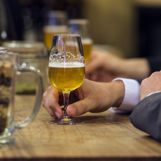 Dégustation de Bière avec Planche de Charcuteries et Fromages (Paris, Île-de-France - 75)