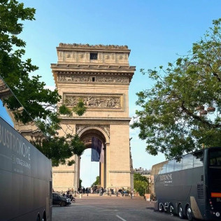 Déjeuner Gastronomique dans le Bustronome (Paris, Île-de-France - 75)