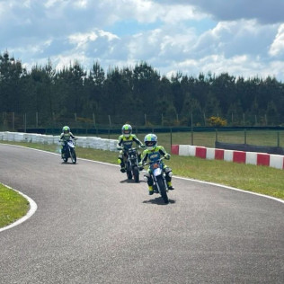 Stage de Pilotage Moto sur Circuit de Vitesse (Gironde/ Charente-Maritime/ Deux-Sèvres)