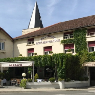 Séjour avec Petit Déjeuner à l'Hôtel Du Commerce (Amou, Landes - 40)