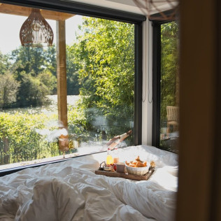 Séjour Insolite : Nuit en Lodge Prestige avec Bain Nordique Privatif au Domaine du Canal (Montcresson, Loiret - 45)