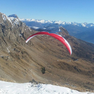 Baptême de Parapente au-dessus du Lac de Serre-Ponçon (Chorges, Hautes-Alpes - 05)