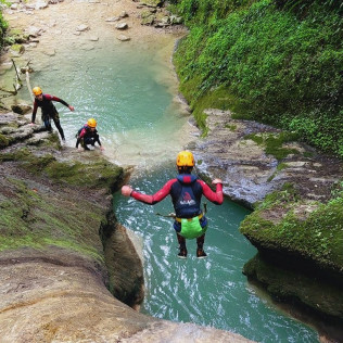 Canyoning dans les Alpes Françaises (Chambéry, Savoie - 73)