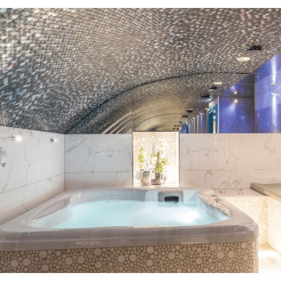 Privatisation de Spa en Groupe avec Champagne à Secret de Paris Hôtel & Spa 4* (Paris, Île-de-France - 75)
