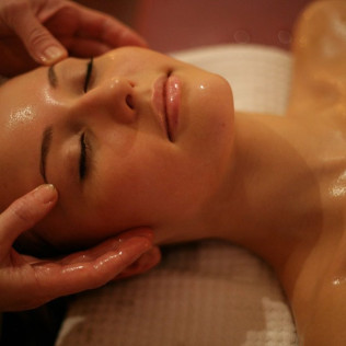 Soin et Massage du Visage aux Fleurs et Fruits de Bali au Natural Spa Institut (Grand Plaisir, Yvelines - 78)