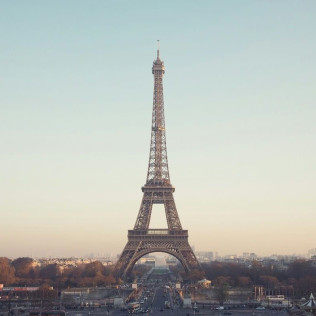 Visite Audio-guidée du 2ème étage de la Tour Eiffel avec Accès Prioritaire et Déjeuner (Paris, Île-de-France- 75)