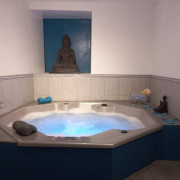Jacuzzi et Massage au Choix à Look Beauté (Saint-Hilaire-des-Loges, Vendée - 85)