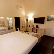 Séjour en Chambre Luxe avec Menu et Spa à l’Auberge de Cassagne 5* (Le Pontet, Vaucluse - 84)
