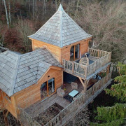 Séjour Insolite Cabane dans les Arbres avec Jacuzzi Privatif à La Féérie des Anges (Illoud, Haute-Marne - 52)