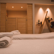 Séjour Romantique de 2 Nuits avec Spa et Massage à l'Hôtel 1770 4* (Le Pontet, Vaucluse - 84)