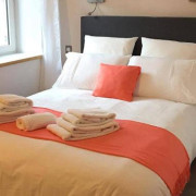 Séjour Spa et Saveurs avec Gommage, Massage, et Repas à l'Hôtel le Bout du Monde (Saint-Georges, Cantal - 15)