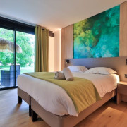 Séjour à Hôtel Déjeunez Sous l'Arbre : Chambre Premium pour deux (Rousset, Bouches-du-Rhône - 13)