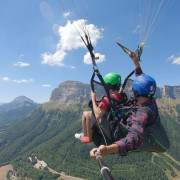 Baptême de Parapente “Piou-Piou” pour Enfants sur le Plateau des Petites Roches (Saint-Hilaire-du-Touvet, Isère - 38)
