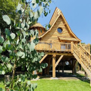 Séjour de 2 nuits au Repaire du Dragon avec Bain Nordique Privatif au Jardin Zen du Quistillic (Guerlédan, Côtes-d'Armor - 22)
